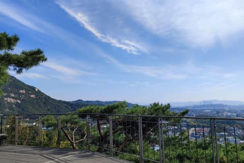 북악산길산책로 사진 2