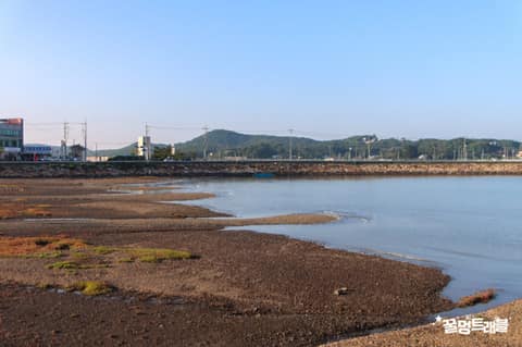 해군영흥도전적비 걷기코스 사진 5