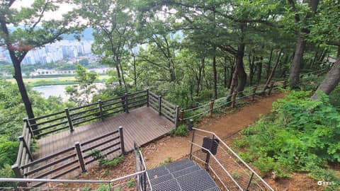 망진산 산책길 사진 1