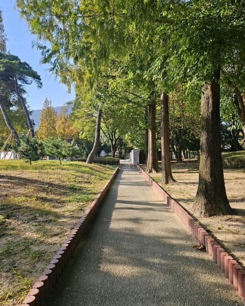 김해 연지공원 산책길 사진 2
