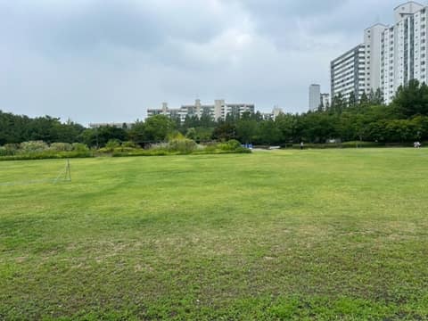 대현산배수지공원 대표 산책길 사진 1