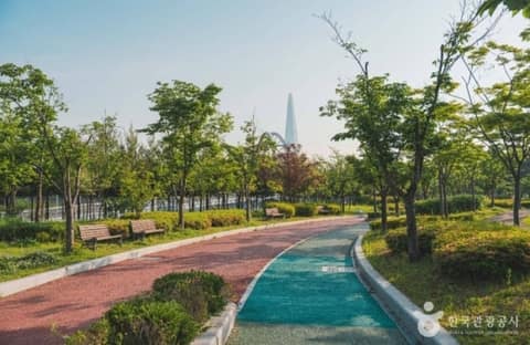 율현공원 대표 산책길 사진 8
