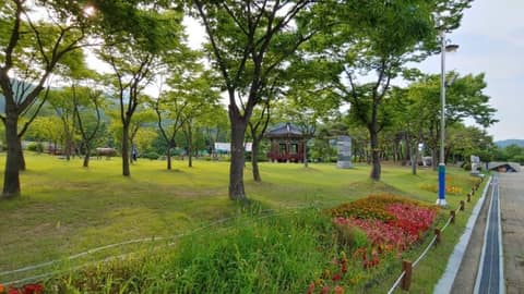 관문체육공원 산책길 사진 2