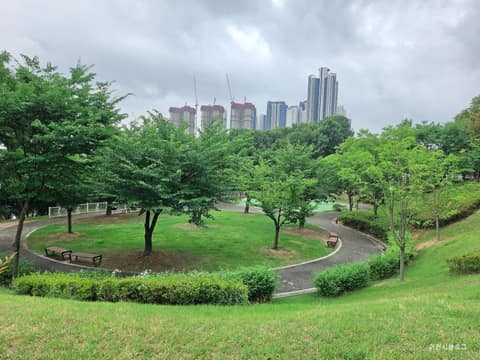 이천 온천공원 산책길 사진 1